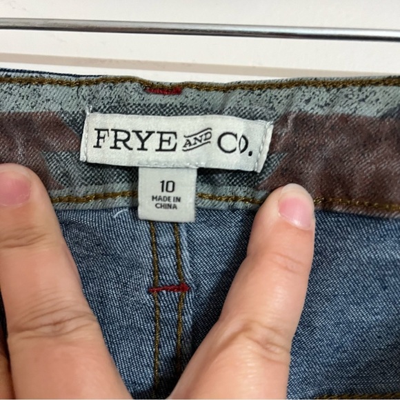 Frye and Co Women’s High Rise Raw Hem Button Fly Boot Cut Jeans Size 10 - Picture 7 of 7